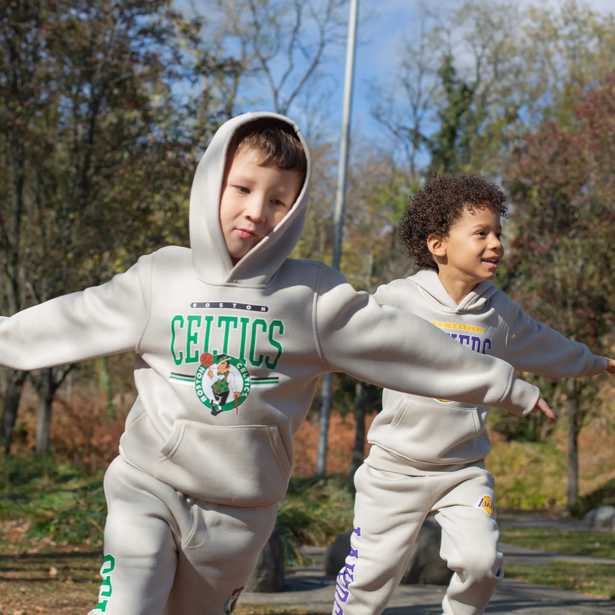 Ultra Game Youth NBA Official Super Soft Hoodie Sweatshirt and Sweatpants Joggers Set | Boston Celtics