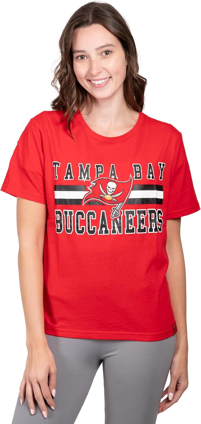 Ultra Game NFL Official Women's Distressed Graphics Super Soft Crew Neck T-Shirt, Tampa Bay Buccaneers, Team Color|Tampa Bay Buccaneers