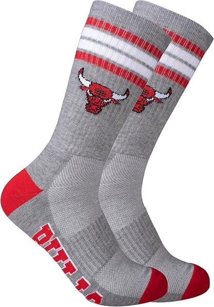 Ultra Game NBA Official Men’s Athletic Cushioned Secure Fit Team Crew Socks - 3 Pack - Unisex, Chicago Bulls, Assorted, M6-12|Chicago Bulls