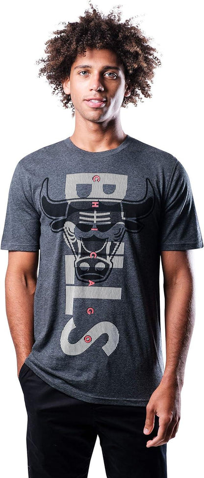 Ultra Game NBA Official Men’s Upright Logo Short Sleeve T- Shirt - Unisex, Chicago Bulls, Heather Charcoal|Chicago Bulls