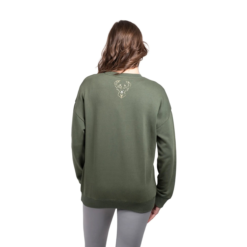 Ultra Game Women's NBA Official Extra Soft Fleece Distressed Oversized Pullover Sweatshirt | Milwaukee Bucks